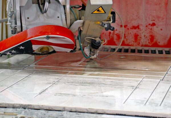 SABERjet™ XP CNC Sawjet | Stone Fabrication Waterjet & 27 hp Saw